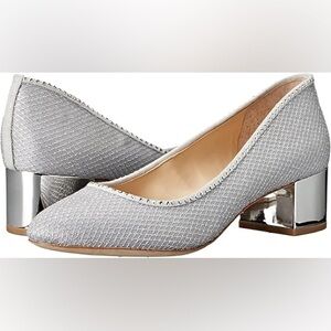 Vince Camuto dress pumps Silver